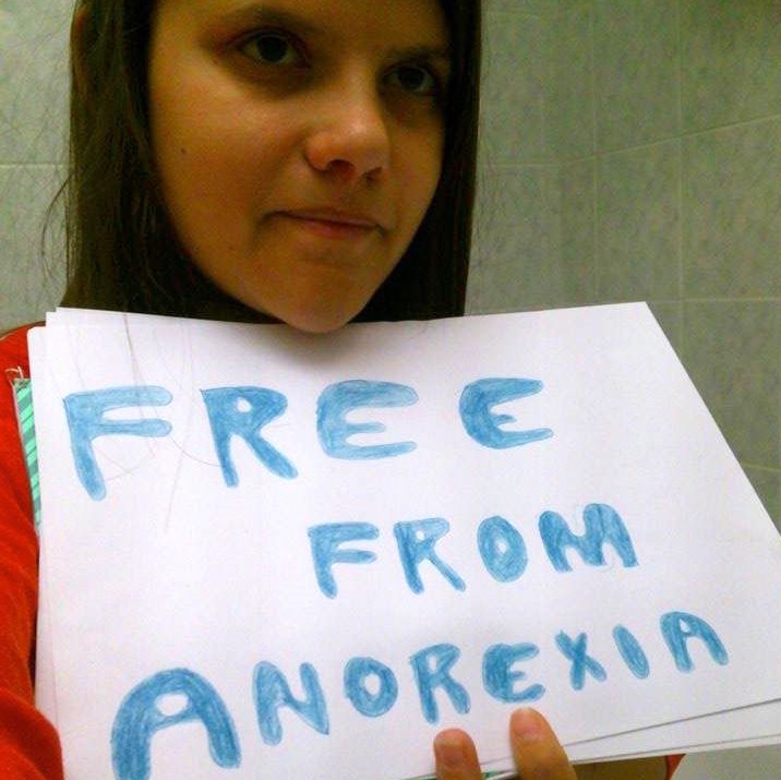 Eva: Free from Anorexia | Libero Magazine